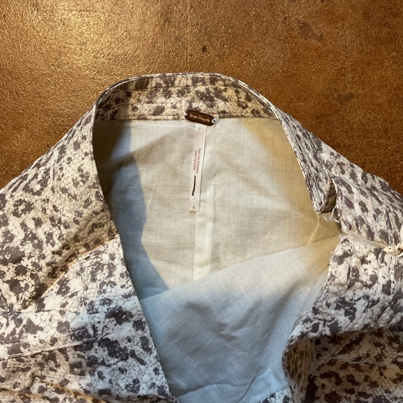 Free People Faux Leather Cheetah Print Wrap Mini Skirt Mob Wife A33 - Picture 3 of 3